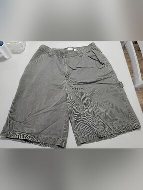 EUC UTILITY CARGO SHORTS MEN'S SIZE 34 OD GREEN